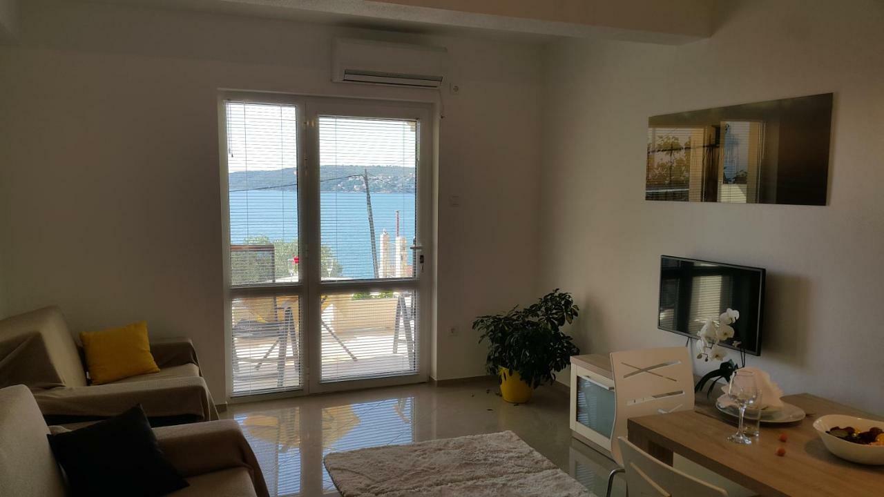 Apartments Anaivana Трогир Экстерьер фото